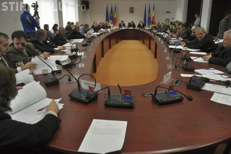PDL-iştii au părăsit şedinţa ordinară de la CJ! Sunt supăraţi că propunerile lor n-au fost luate în calcul! VIDEO