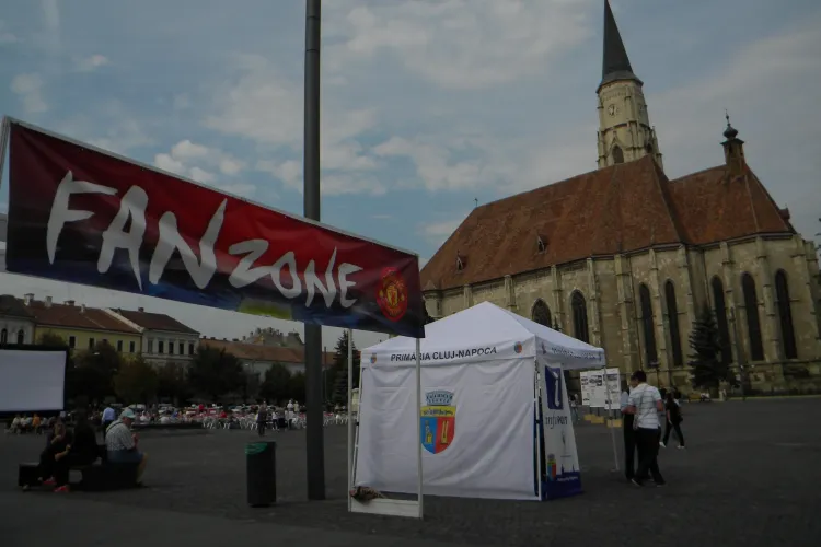 Cum arată zona fanilor MANCHESTER UNITED din Piața Unirii - FOTO și VIDEO