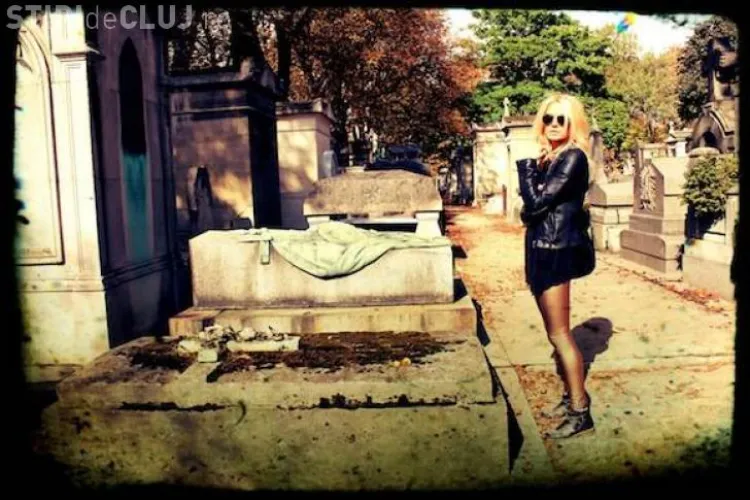 Laura Cosoi s-a forografiat în cimitir - FOTO