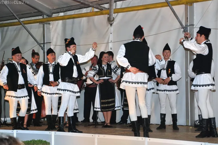 Festival de tradiţii populare pe platoul Sălii Sporturilor, în cadrul Septemberfest 