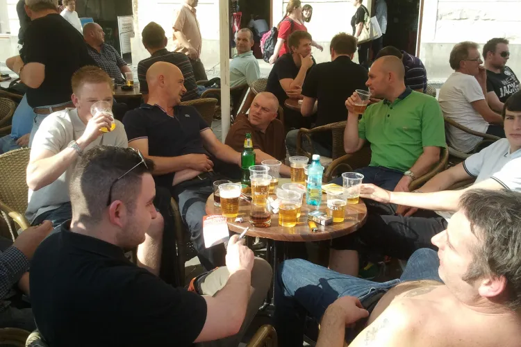 Suporterii Manchester United au închiriat o discotecă din Cluj-Napoca pentru a ”UDA” victoria