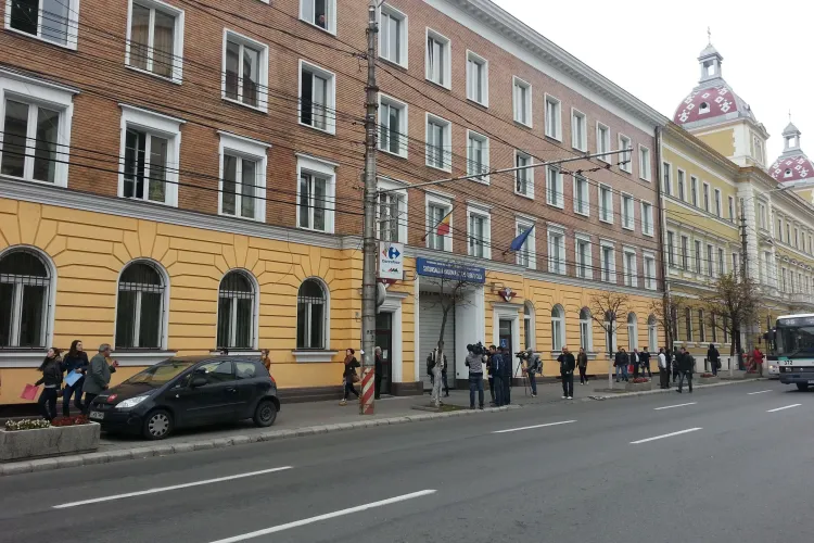 Zece conductori SPĂGARI de la Regionala CFR Cluj, reținuți de procurori - VIDEO și FOTO