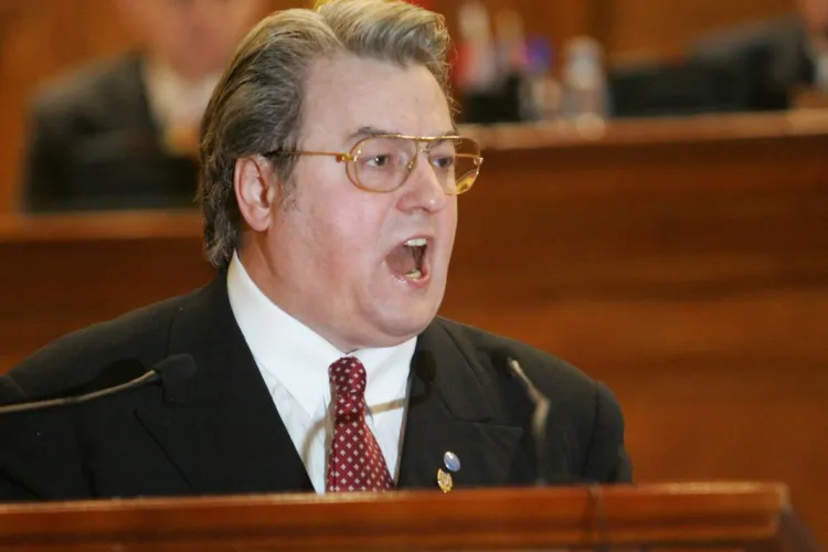 Declarații șocante despre Vadim Tudor:”A încercat să mă violeze”