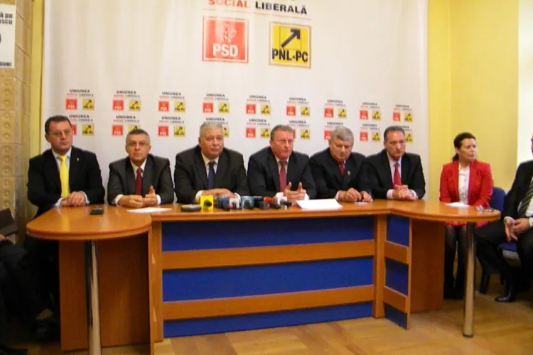 USL Cluj și-a prezentat candidații la alegerile parlamentare din 9 decembrie - FOTO