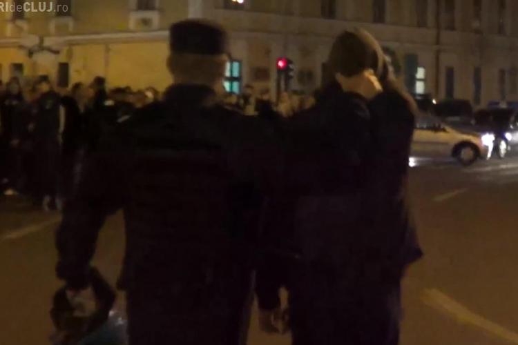 Cinci suporteri U Cluj, arestați de jandarmi joi seara - VIDEO
