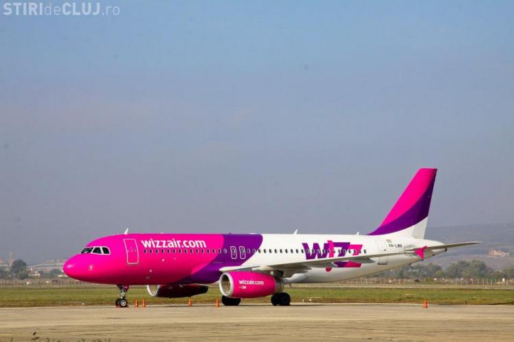 Wizz Air taxează bagajele prea mari, dar le ”scoate ochii” clienților cu o reducere a tarifelor - VIDEO