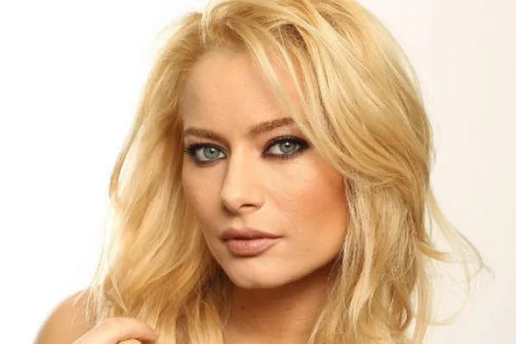 Laura Cosoi apare cu un film pe un site PORNO - VIDEO  