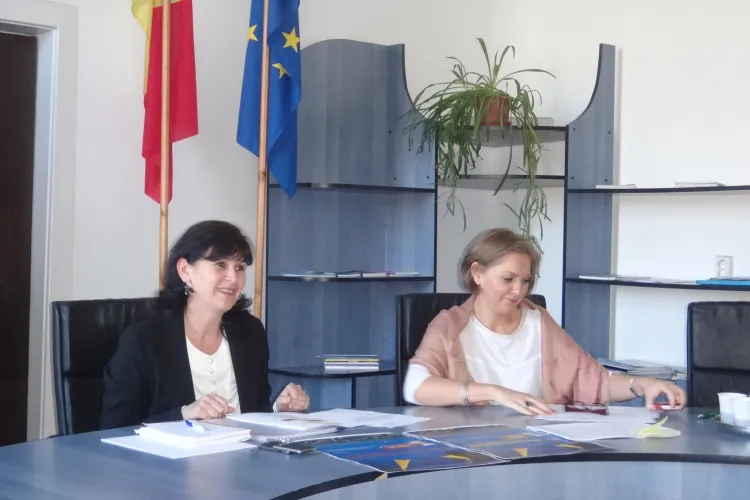 Să fie PACE în școli! Comisia pentru prevenirea violenței în școlile din Cluj a elaborat un plan pentru anul 2012 - 2013