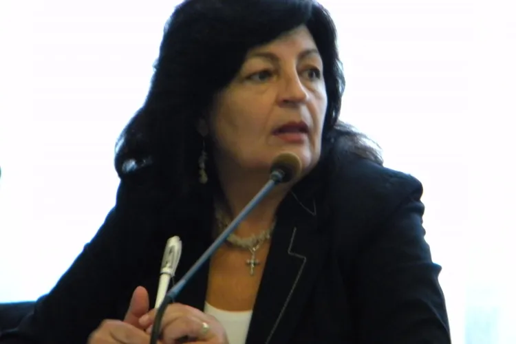 Primarii plecaţi în campanii electorale lasă oamenii fară ajutoarele de încălzire