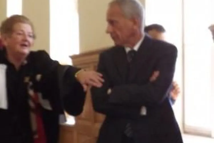 Milionarul Bela Urasi divorțează! Întrebat a luat-o la fugă pe holurile Judecătoriei Cluj-Napoca VIDEO