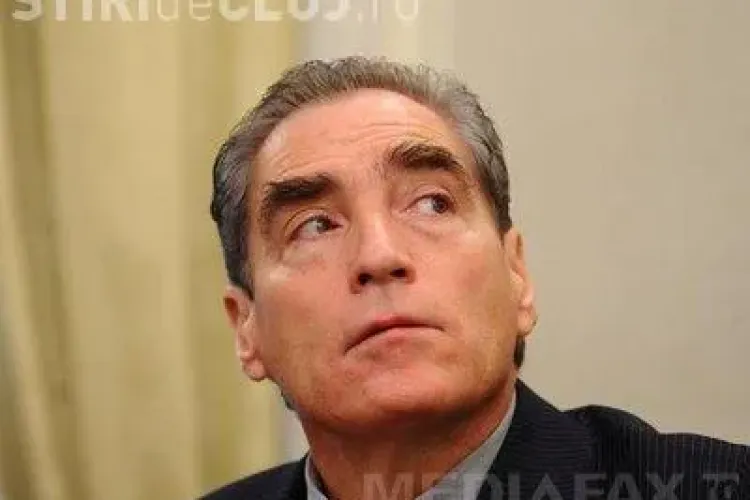Petre Roman: PNL cere 2.500 de euro candidaţilor, pentru a fi înscrişi în cursa electorală