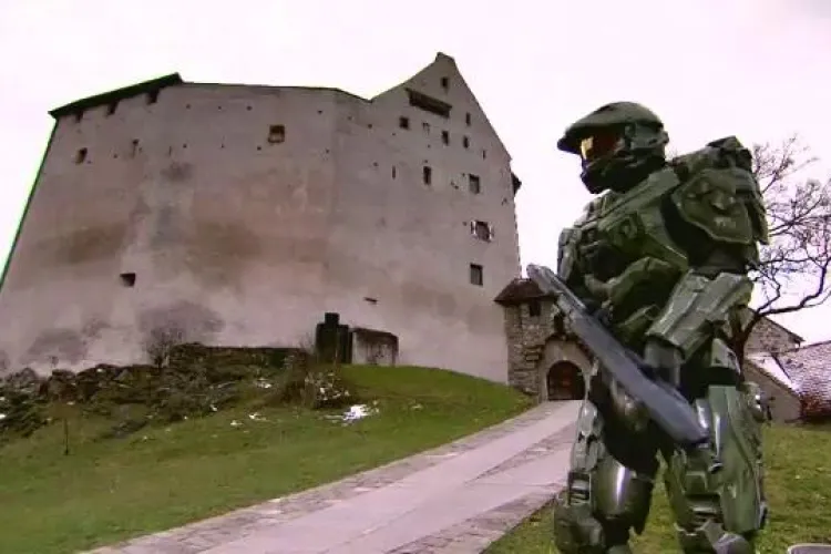 Microsoft a închiriat o ţară pentru a lansa jocul Halo 4 - VIDEO