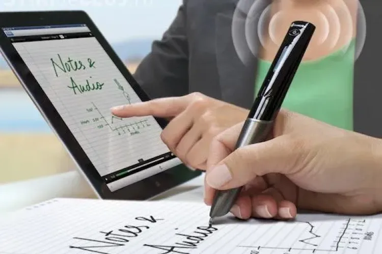 Gadget-ul perfect pentru studenți, pixul care îți înregistrează cursurile VIDEO