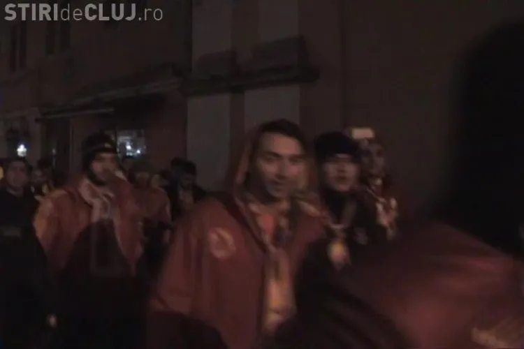 Suporterii Galata, pe străzile Clujului: ”I love you HAGI!” - VIDEO