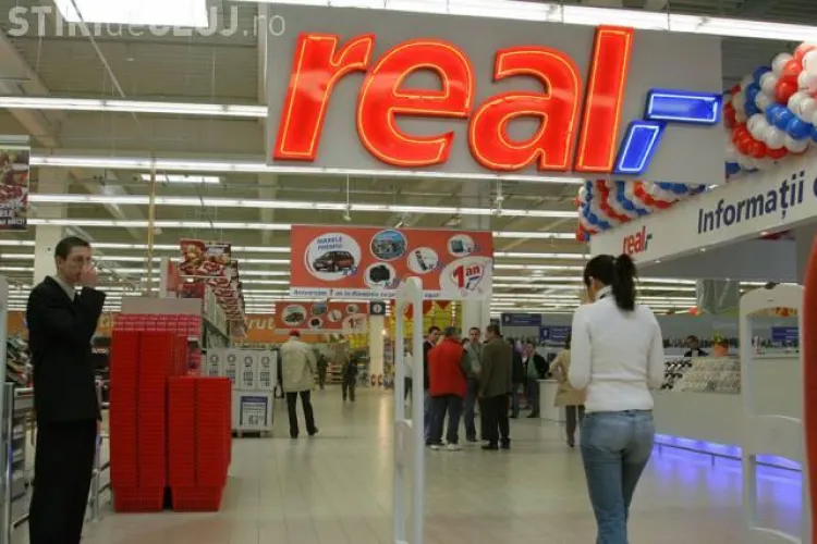 Sindicatele vor închiderea magazinelor în 1 Decembrie, 1 ianuarie, prima zi de Crăciun şi Paşte. Acuzațiile vizează REAL Hypermarket 