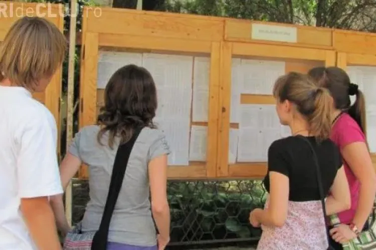 Peste o sută de mii de liceeni vor primi burse sociale