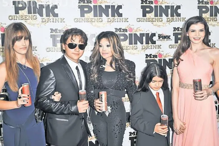 Monica Gabor stârneşte scandal în familia lui Michael Jackson