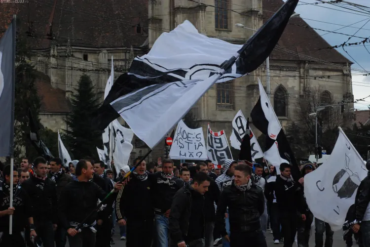 U Cluj a luat bani împrumut pentru a putea juca cu CFR Cluj. UPDATE - Clubul susține că Mărginean a împrumutat banii