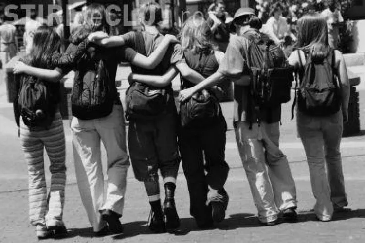 Schimbările prin care trec tinerii. Vezi ce se ascunde în creierele adolescenților