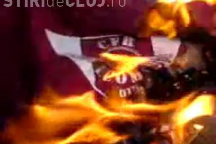Tricou al echipei CFR Cluj ars, iar imaginile postate pe internet - VIDEO
