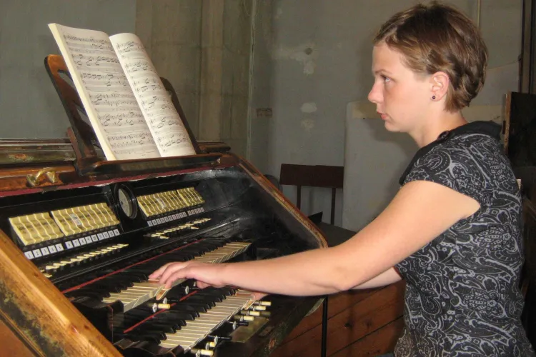 Concert cu 60 de muzicieni la Biserica Reformata din Cluj, in 23 iulie