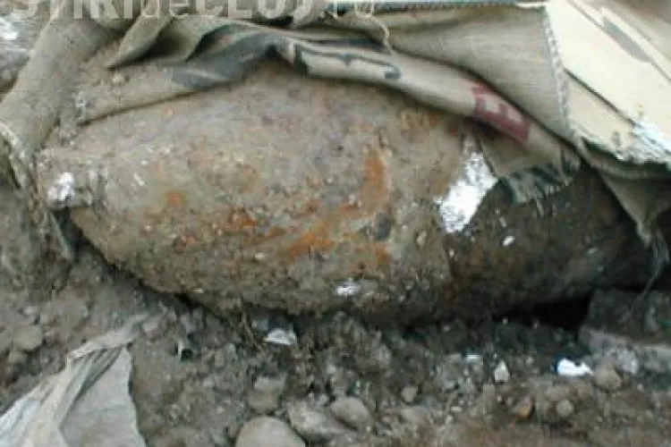 Un proiectil de 100 mm a fost gasit la "fier vechi" in Dej