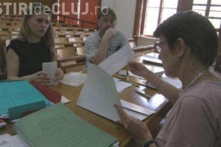 Admitere UMF Cluj: Candidatii au sustinut miercuri examenul de admitere. Vezi testele grila corecte AICI 