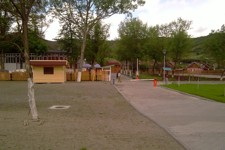 Autobuze spre Baile Cojocna pleaca zilnic de la Autogara Cluj-Napoca, dar si de la podul IRA. Vezi orarul autobuzelor