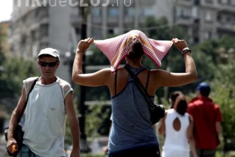 Canicula pune stapanire pe judetul Cluj in acest weekend. Vor fi temperaturi de 35-36 de grade Celsius. Vedeti ce sfaturi au medicii!