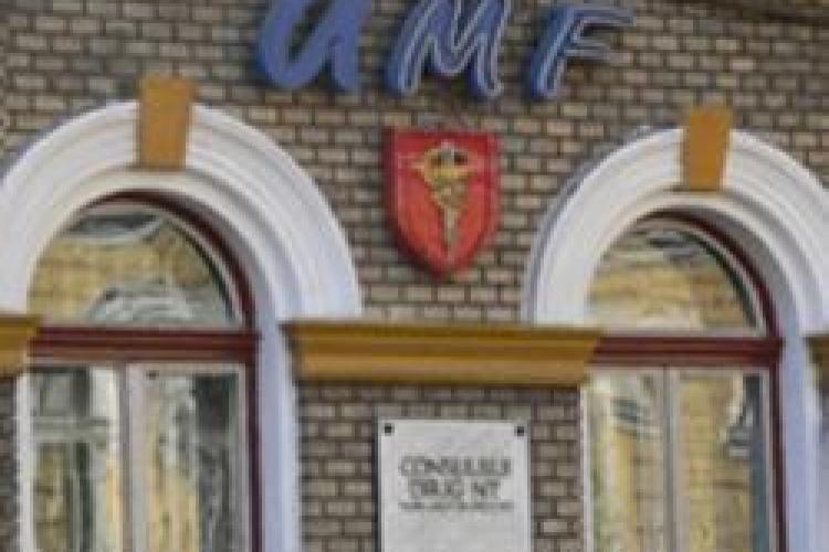 Admitere UMF Cluj: Cea mai mare concurenta, de 4,6 candidati pe loc, este la specializarea Moase si Asistenti Medicali