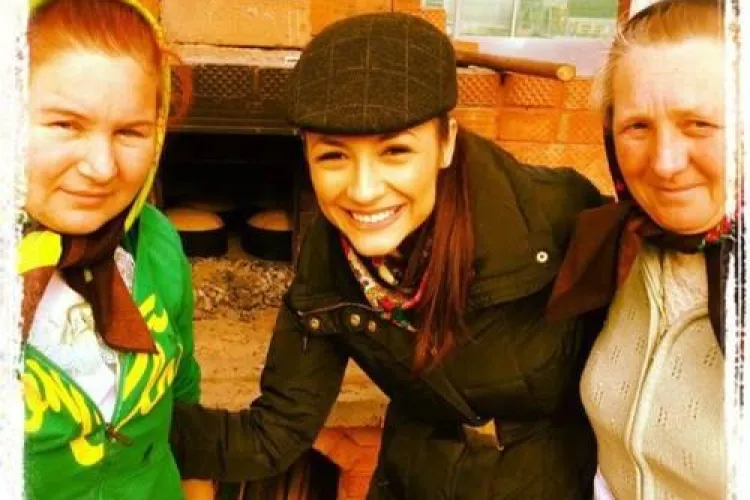 ŞOCANT! Andra şi fiul ei ameninţaţi cu MOARTEA