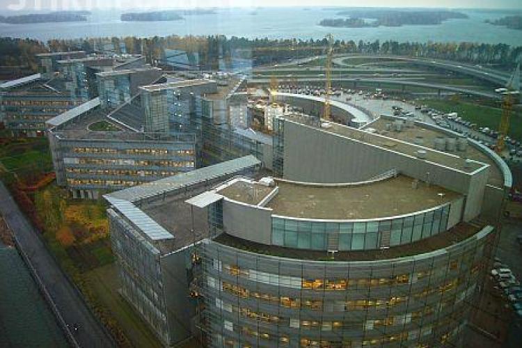 Nokia își vinde vinde sediul din Finlanda pentru a reduce pierderile