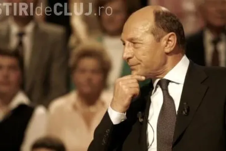 Financial Times: "Vicleanul Băsescu ar mai putea avea câteva cărţi de jucat"