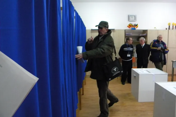 CLUJ: Prezență la VOT mică la ora 10.00