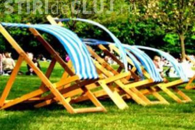 ZILELE LIBERE ÎN 2013. VEZI calendarul 