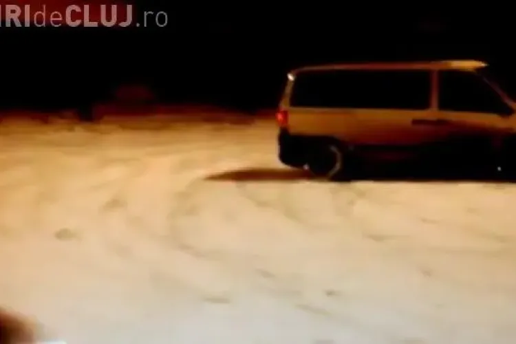 Drifturi pe zăpadă în parcarea Iulius Mall. A devenit o MODĂ - VIDEO