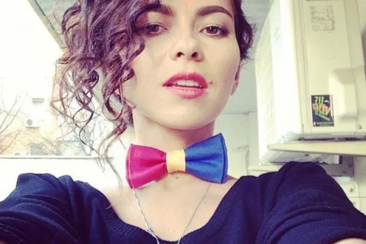 INNA poartă papion tricolor de Ziua Națională 