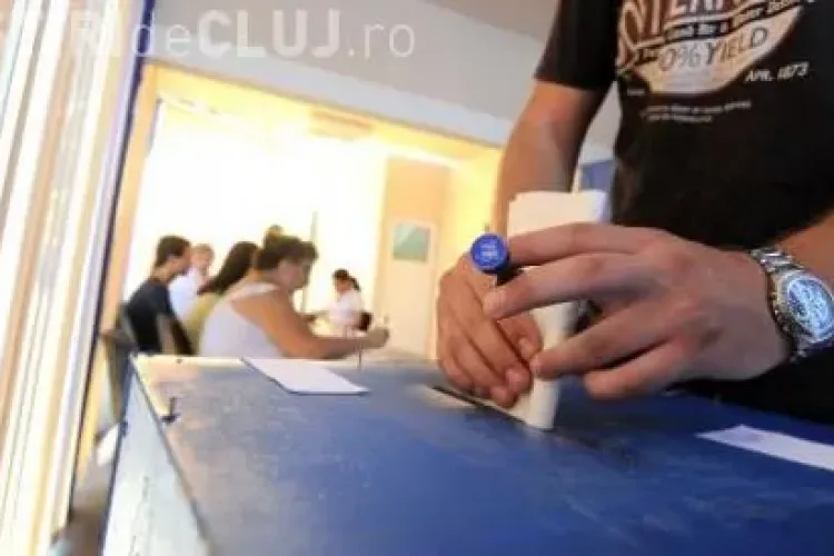 Numărul votanţilor de duminică a scăzut cu 60.000