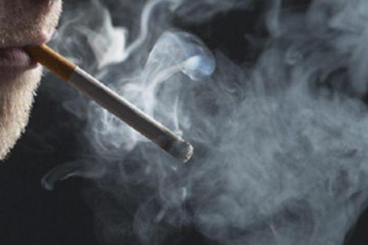 Bruxellesul vrea să interzică anumite pachete şi arome de ţigări