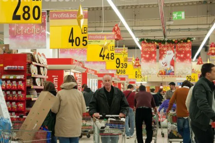 Cât au cheltuit românii pentru masa de Crăciun? SONDAJ