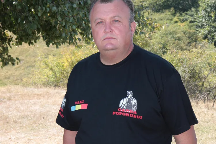 Garda Poporului protestează față de intenția USL de a coopta la guvernare UDMR