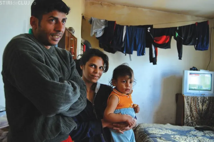 Raport CUTREMURĂTOR despre condițiile în care trăiesc țiganii mutați la Pata Rât! Ce e de FĂCUT?
