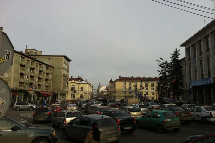Traficul din Cluj blocat din cauza Crăciunului. Ai avut probleme în trafic? - VIDEO
