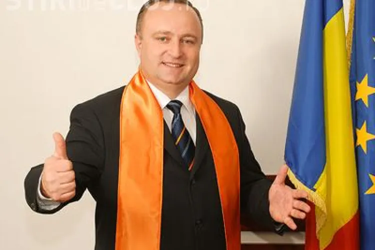 Călian îi cere lui Traian Băsescu să nu convoace ședința de constituire a noului Parlament