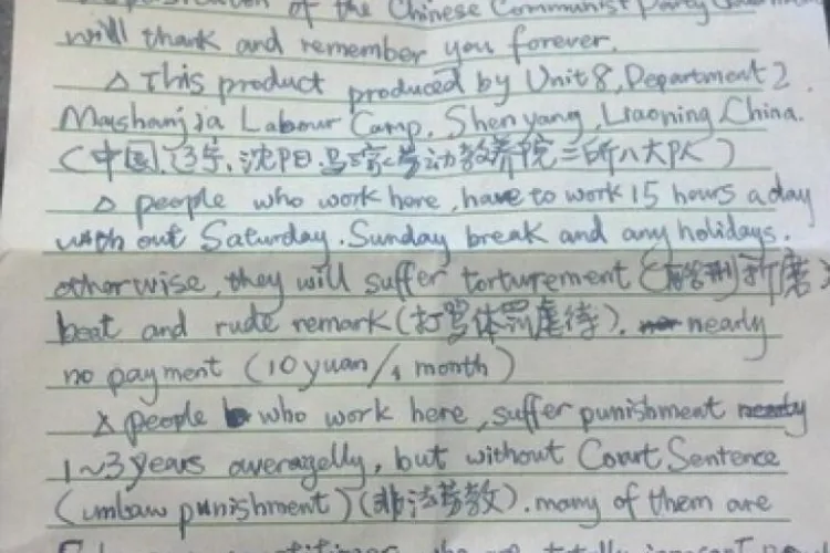 ŞOCANT! ÎNGROZITĂ de o scrisoare găsită  într-o cutie de ornamente