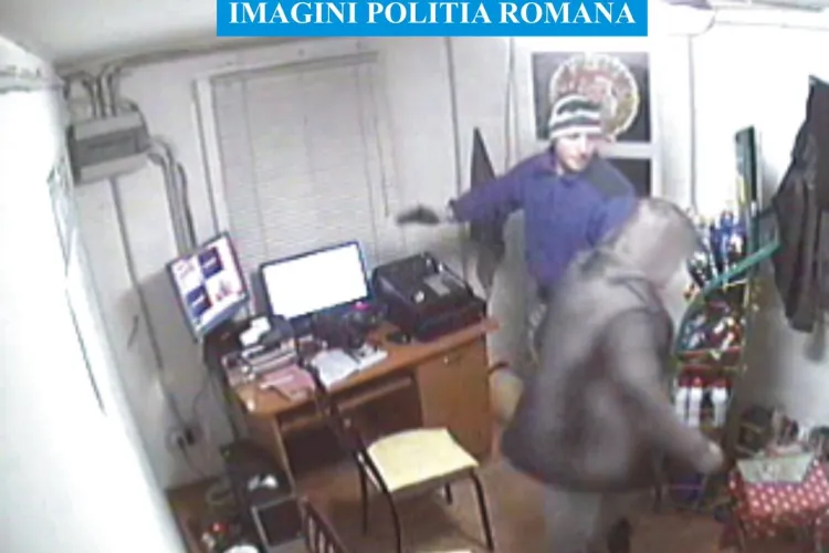 A tâlhărit o benzinărie lângă Turda, în noaptea de Crăciun. AJUTĂ la prinderea lui! ÎL RECUNOȘTI? - FOTO