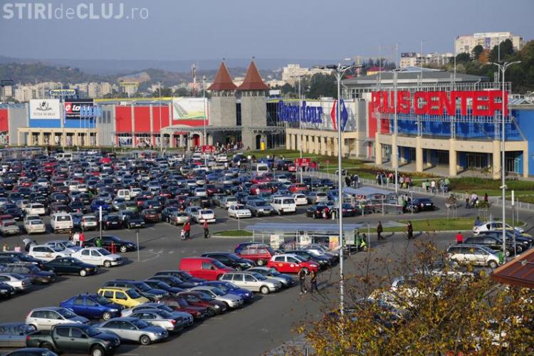 PROGRAM POLUS Cluj de Revelion 2013. Când va fi deschis și la Carrefour?   