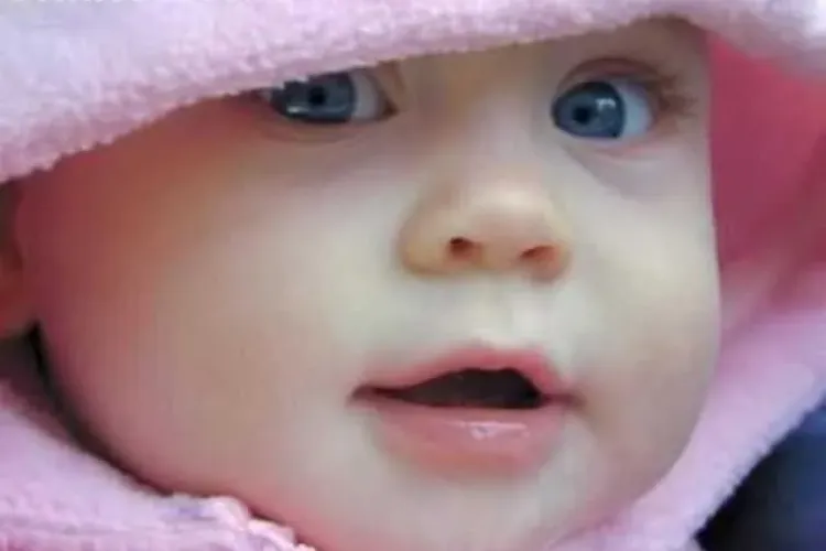 Cele mai frecvente prenume din 2012: Maria şi Andrei