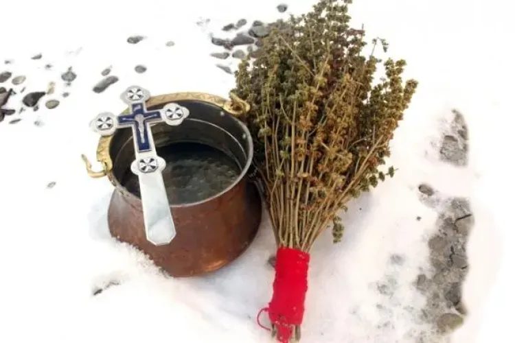 7 tradiţii de Bobotează care îţi aduc noroc tot anul