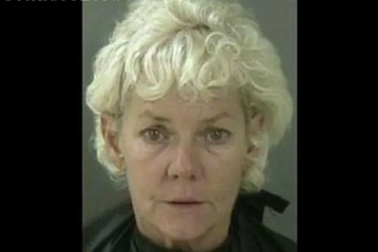 Reacţia INCREDIBILĂ a unei femei. Ce a făcut din gelozie